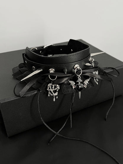 « Chained Heart Spiked » Leather Choker