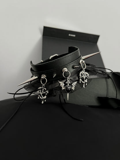 « Chained Heart Spiked » Leather Choker